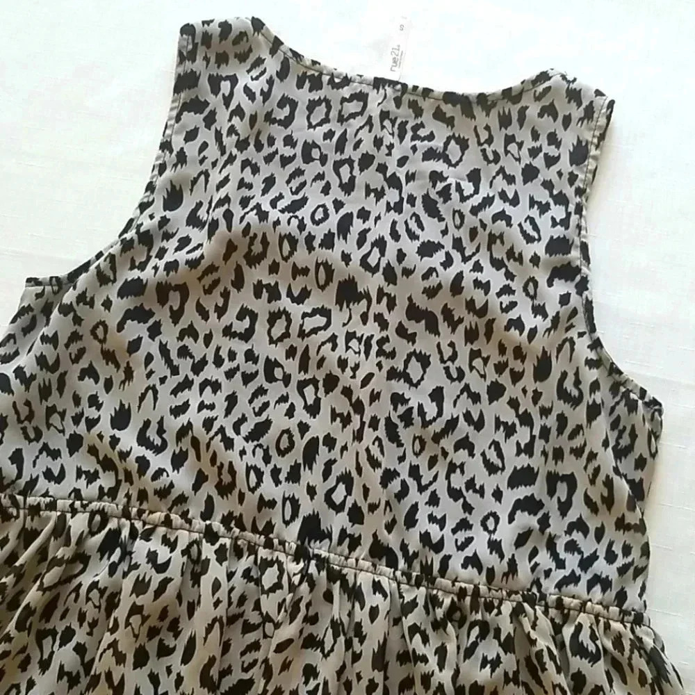 Rue21 Leopard bubble Dress - Picture 6 of 6